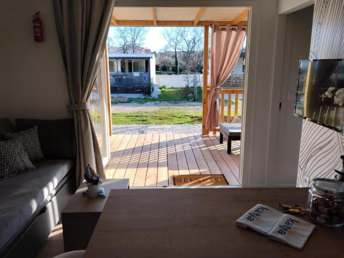 Mobile Home Katja Banjole Eksteriør bilde